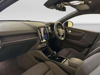 Volvo XC40 Recharge 69kWh Plus SUV 5dr Electric Auto (231 ps)