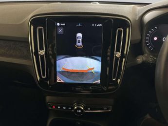 Volvo XC40 Recharge 69kWh Plus SUV 5dr Electric Auto (231 ps)
