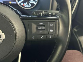 Nissan Qashqai 1.3 DIG-T MHEV Acenta Premium SUV 5dr Petrol Hybrid Manual Euro 