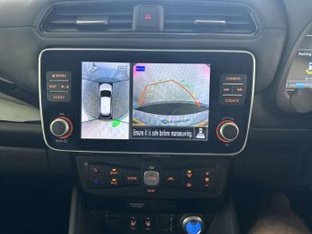 Nissan Leaf 40kWh Tekna Hatchback 5dr Electric Auto (150 ps)