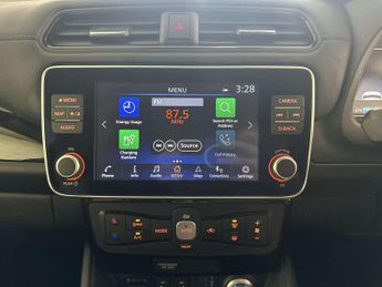 Nissan Leaf 40kWh Tekna Hatchback 5dr Electric Auto (150 ps)