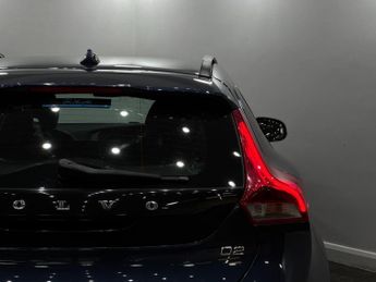 Volvo V40 Cross Country 1.6 D2 Lux Powershift Euro 5 (s/s) 5dr