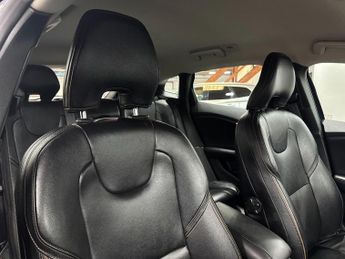 Volvo V40 Cross Country 1.6 D2 Lux Powershift Euro 5 (s/s) 5dr