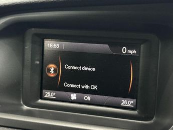 Volvo V40 Cross Country 1.6 D2 Lux Powershift Euro 5 (s/s) 5dr