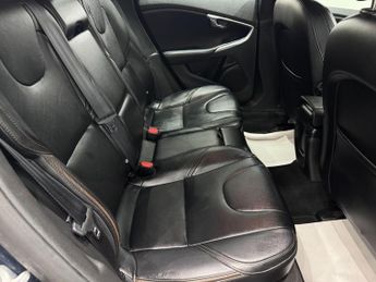 Volvo V40 Cross Country 1.6 D2 Lux Powershift Euro 5 (s/s) 5dr