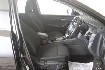 Nissan Qashqai 1.3 DIG-T MHEV N-Connecta XTRON Euro 6 (s/s) 5dr