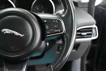 JAGUAR F-PACE 2.0 D180 Portfolio SUV 5dr Diesel Auto AWD Euro 6 (s/s) (180 ps)