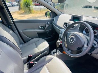 Renault Clio 1.6 VVT Initiale TomTom Auto Euro 4 5dr