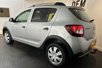 Dacia Sandero Stepway 1.5 dCi Laureate Euro 5 5dr