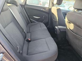 Vauxhall Astra 1.6 16v Exclusiv Auto Euro 5 5dr