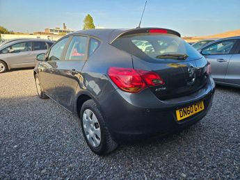 Vauxhall Astra 1.6 16v Exclusiv Auto Euro 5 5dr