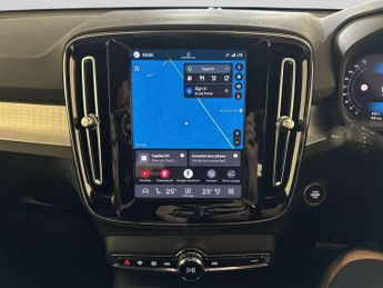 Volvo XC40 2.0 B3 MHEV Plus Dark SUV 5dr Petrol Hybrid DCT Auto Euro 6 (s/s