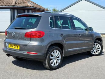 Volkswagen Tiguan 2.0 TDI BlueMotion Tech Match DSG 4WD Euro 5 (s/s) 5dr