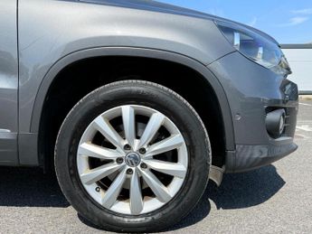Volkswagen Tiguan 2.0 TDI BlueMotion Tech Match DSG 4WD Euro 5 (s/s) 5dr