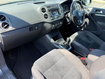 Volkswagen Tiguan 2.0 TDI BlueMotion Tech Match DSG 4WD Euro 5 (s/s) 5dr