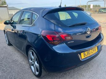 Vauxhall Astra 1.6 16v SRi Auto Euro 5 5dr