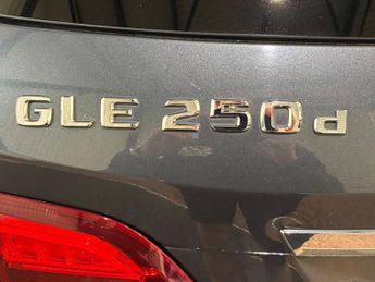 Mercedes-Benz GLE 2.1 GLE250d AMG Line (Premium) G-Tronic 4MATIC Euro 6 (s/s) 5dr