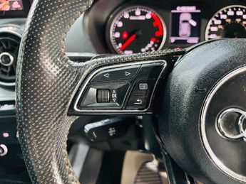 Audi Q2 1.4 TFSI CoD S line S Tronic Euro 6 (s/s) 5dr