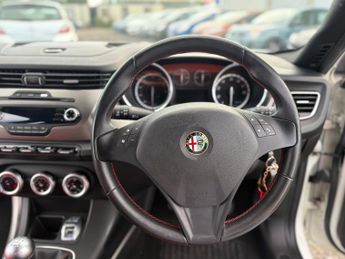 Alfa Romeo Giulietta 1.4 TB Collezione Euro 5 (s/s) 5dr