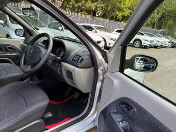 Renault Clio 1.4 16v Expression 5dr