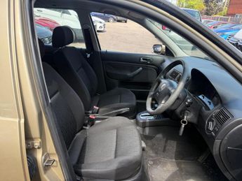 Volkswagen Golf 1.6 Match 5dr