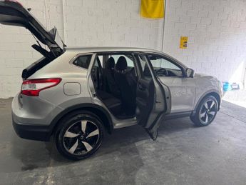 Nissan Qashqai 1.6 dCi n-tec XTRON 2WD Euro 6 (s/s) 5dr