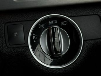 Mercedes-Benz E Class 3.0 E350 CDI V6 BlueEfficiency Sport Edition 125 G-Tronic+ Euro 