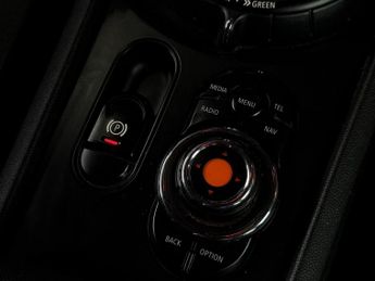 MINI Clubman 2.0 Cooper SD Auto Euro 6 (s/s) 6dr