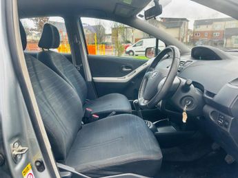Toyota Yaris 1.3 VVT-i TR Hatchback 5dr Petrol Manual (141 g/km, 85 bhp)