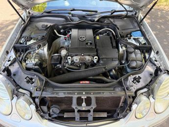Mercedes-Benz E Class 1.8 E200 Kompressor Elegance Saloon 4dr Petrol Automatic (207 g/