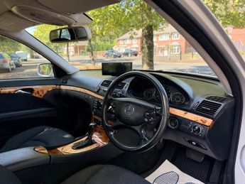Mercedes-Benz E Class 1.8 E200 Kompressor Elegance Saloon 4dr Petrol Automatic (207 g/