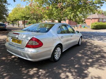 Mercedes-Benz E Class 1.8 E200 Kompressor Elegance Saloon 4dr Petrol Automatic (207 g/
