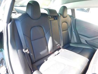 Tesla Model 3 Standard Range Plus Auto RWD 4dr