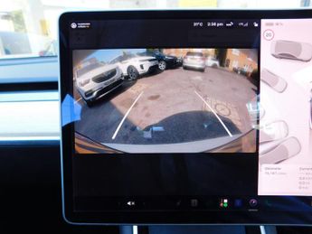 Tesla Model 3 Standard Range Plus Auto RWD 4dr