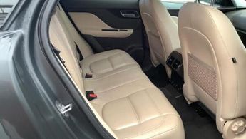 Jaguar F-PACE 2.0 D180 Prestige Auto AWD Euro 6 (s/s) 5dr