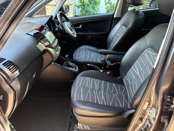 Kia Venga 1.6 4 Auto Euro 6 5dr