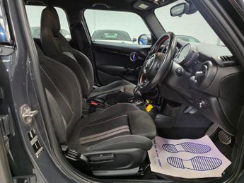 MINI Hatch 2.0 Cooper S Sport Steptronic Euro 6 (s/s) 5dr