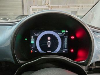 Fiat 500e 42kWh Icon Auto 3dr