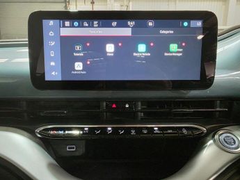 Fiat 500e 42kWh Icon Auto 3dr