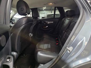 Mercedes-Benz GLC 2.0 GLC300 MHEV Sport G-Tronic+ 4MATIC Euro 6 (s/s) 5dr