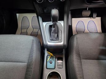 Renault Captur 1.6 E-TECH evolution Auto Euro 6 (s/s) 5dr