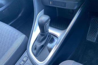 Toyota Yaris 1.5 VVT-h Design Hatchback 5dr Petrol Hybrid E-CVT Euro 6 (s/s) 