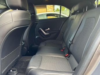 Mercedes-Benz A Class 1.3 A180 Sport (Executive) 7G-DCT Euro 6 (s/s) 5dr