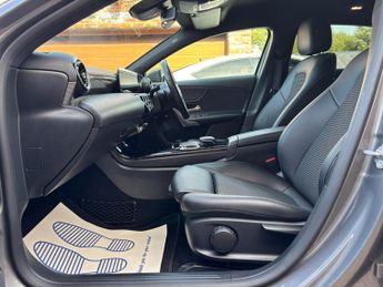 Mercedes-Benz A Class 1.3 A180 Sport (Executive) 7G-DCT Euro 6 (s/s) 5dr
