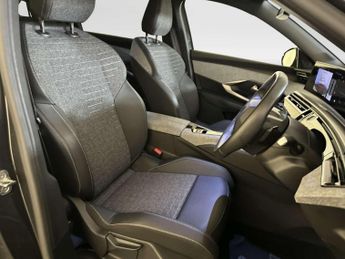 Peugeot 5008 1.2 Allure SUV 5dr Petrol Hybrid e-DSC6 Euro 6 (s/s) (136 ps)