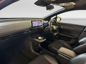 MG MG4 64kWh Trophy Long Range Hatchback 5dr Electric Auto (203 ps)