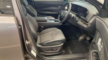 Nissan ARIYA 87kWh Advance Auto 5dr 22kW Charger