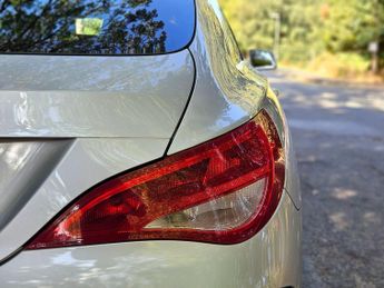 Mercedes-Benz CLA 1.6 CLA180 AMG Line Edition Shooting Brake 7G-DCT Euro 6 (s/s) 5