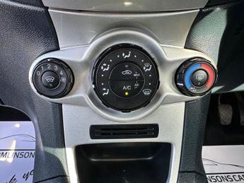 Ford Fiesta 1.4 Zetec 5dr