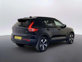 Volvo XC40 2.0 B4 MHEV Ultimate SUV 5dr Petrol Hybrid DCT Auto Euro 6 (s/s)